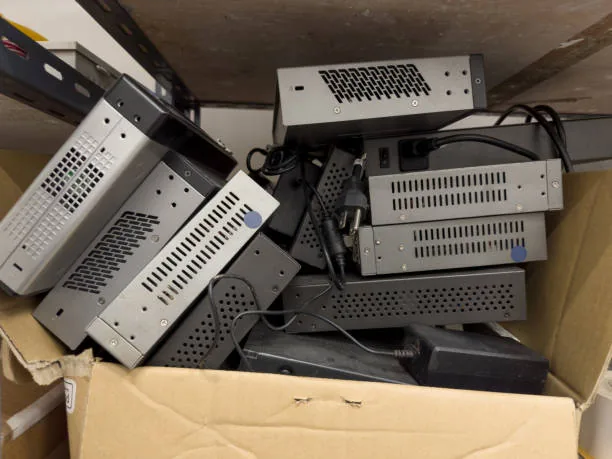 What to Do with Your Old Power Supplies and UPS in Panama: Donate or Reuse